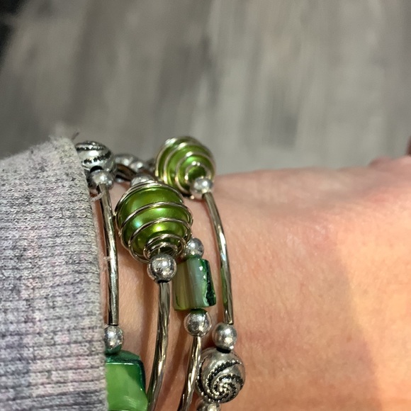 Wraparound bracelet jewelry silver and green - Picture 3 of 5